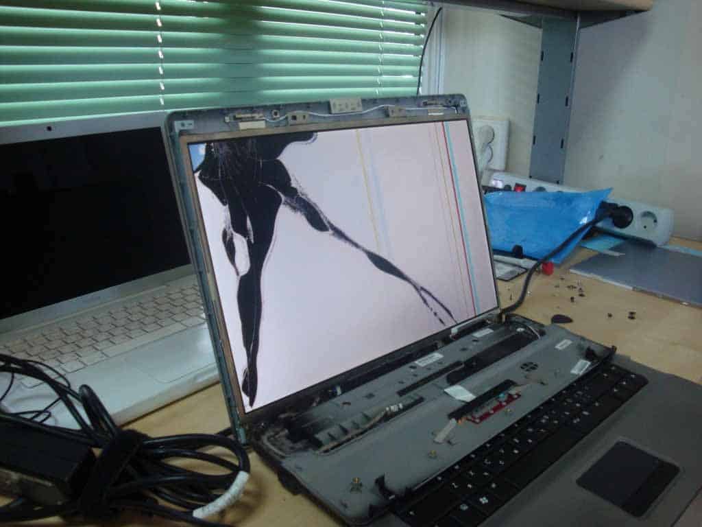 Brisbane Cheap Affordable Laptop Screen Repair Service